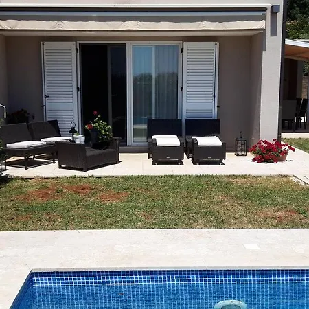 Nyaraló For Families Only - Casa Nora Novigrad Novigrad Istria